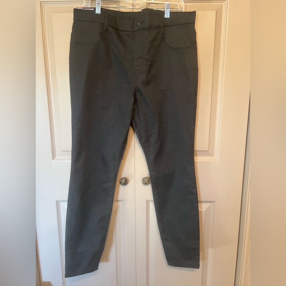 Time and Tru Women's Gray Jeans